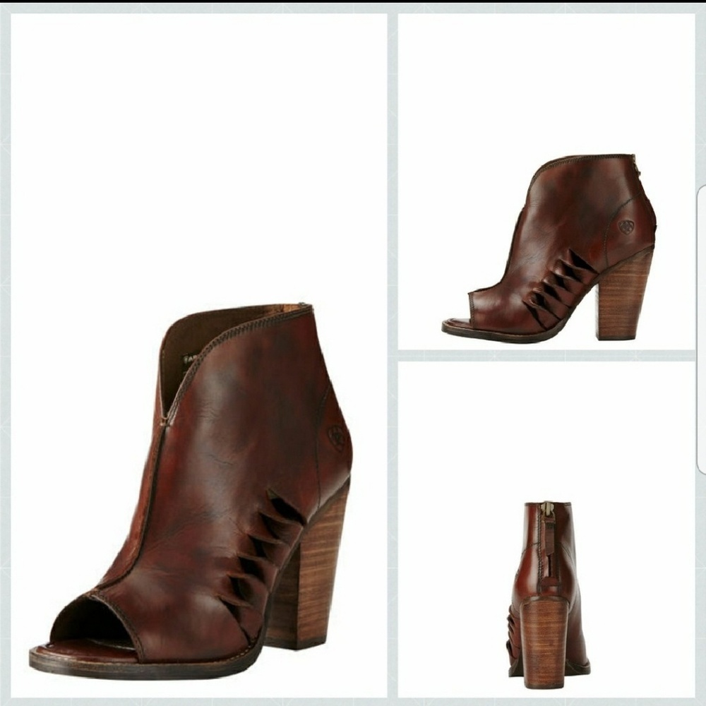 🐎 NWT ARIAT LINDSAY STACKED HEEL PEEP TOE BOOTIES